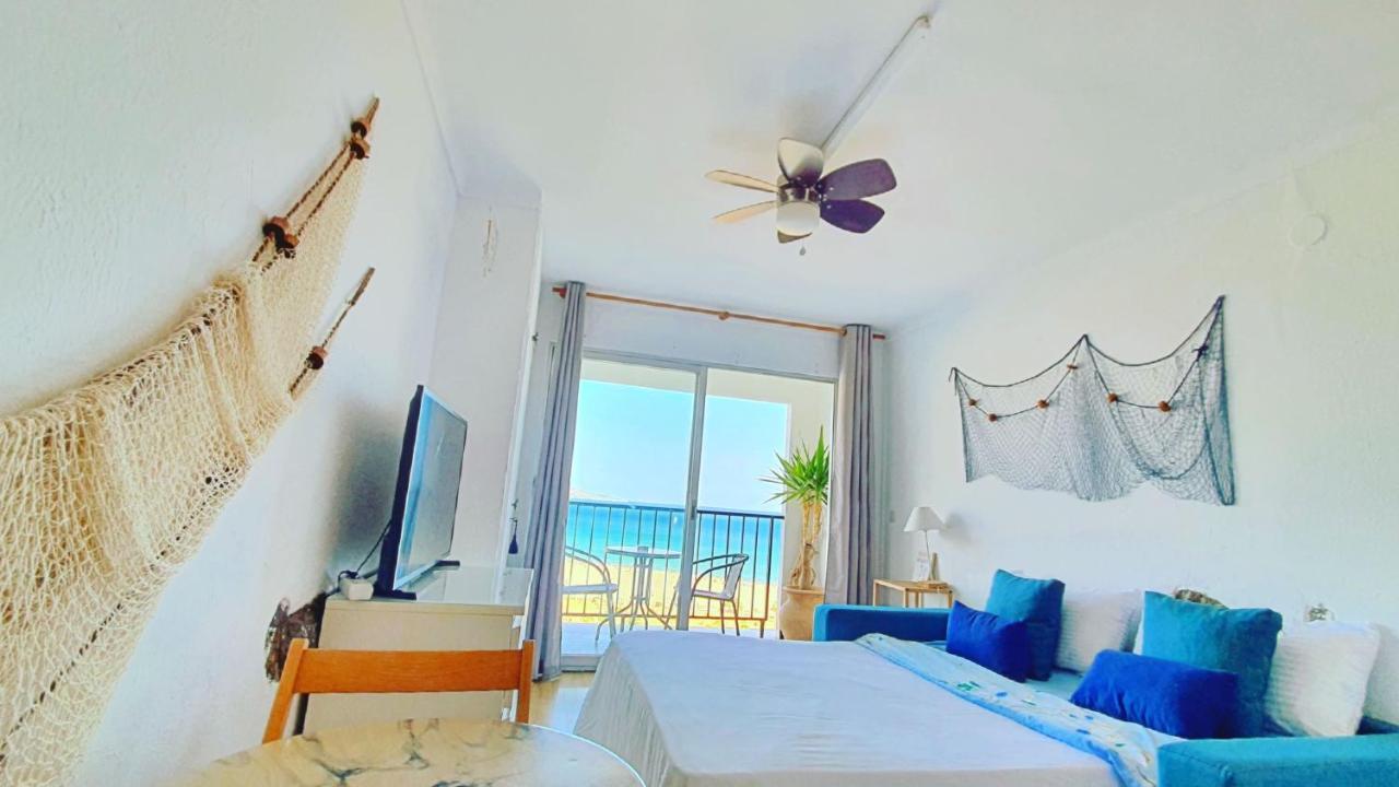 Cozy Beach-Front Studio With Amazing Sea View Empuriabrava Εξωτερικό φωτογραφία