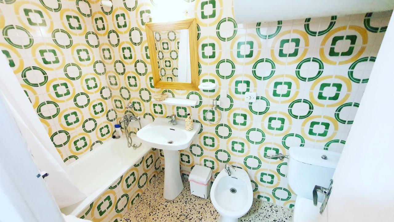 Cozy Beach-Front Studio With Amazing Sea View Empuriabrava Εξωτερικό φωτογραφία